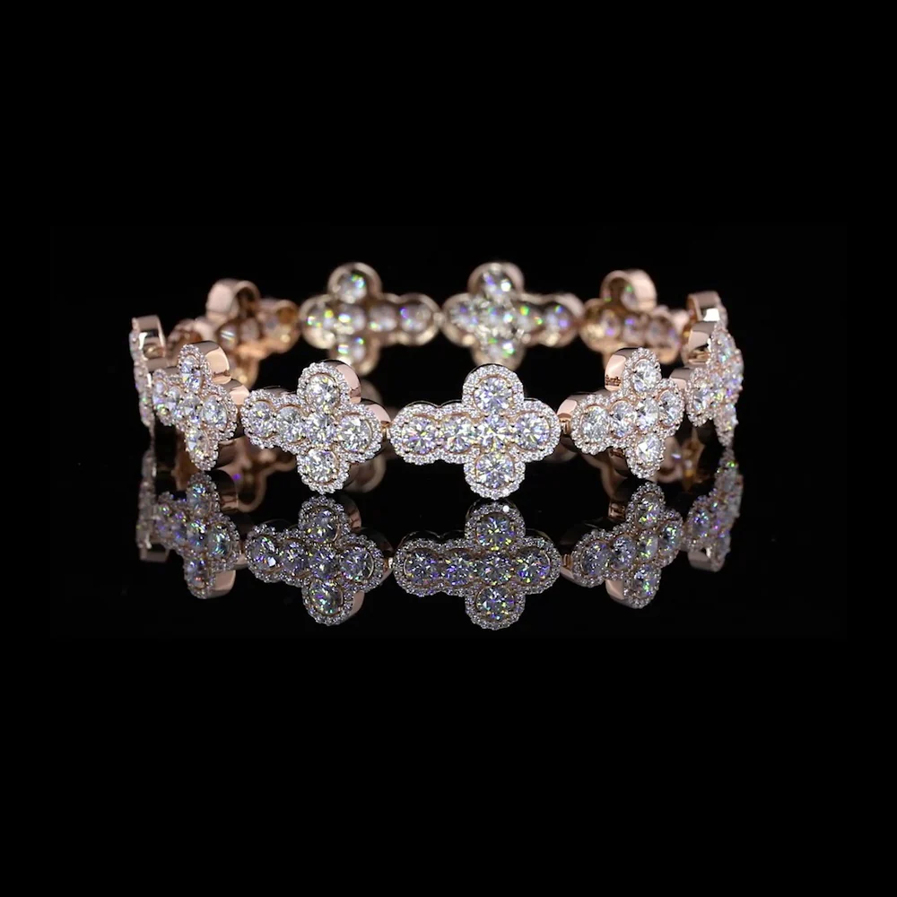 14K Rose Gold Quatrefoil Motif Bracelet with 16.09 Carats of Lab-Grown Brilliant Cut E-VS1 Diamonds - Covaloro Fine Jewelry