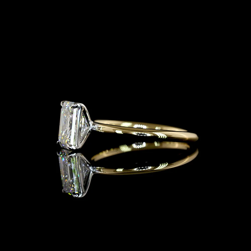 14K Two Tone 1.55 Carat Emerald Cut Lab Diamond Solitaire Ring - F VVS2 IGI Certified North-South Setting - Covaloro Fine Jewelry - Image 4