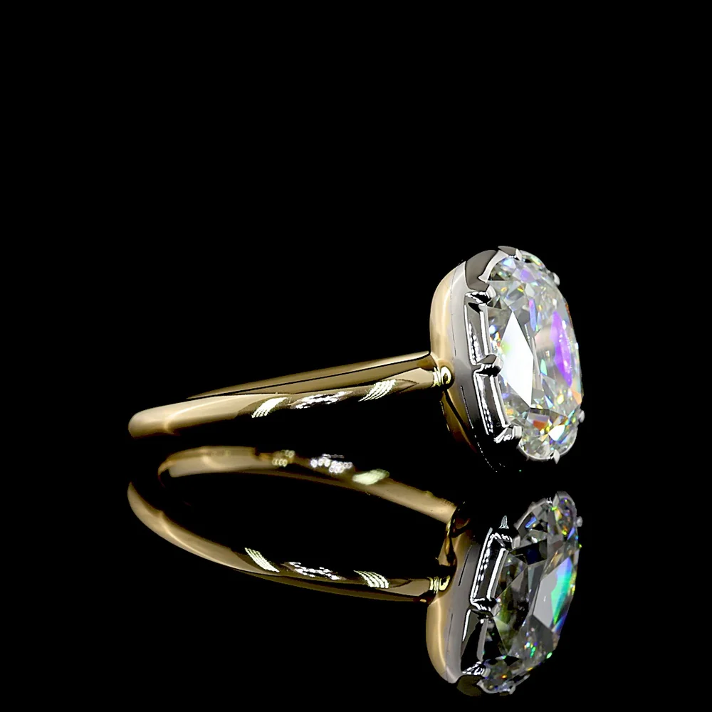 14K Two Tone Antique Cushion Cut Solitaire Ring with 2.50 Carat E VVS2 Lab Diamond - IGI Certified - Covaloro Fine Jewelry - Image 2