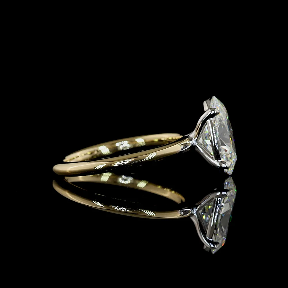 14K Two-Tone Gold Oval Cut Lab Diamond Solitaire Ring - 2.57 Carat E VS1 IGI Certified - Covaloro Fine Jewelry - Image 2