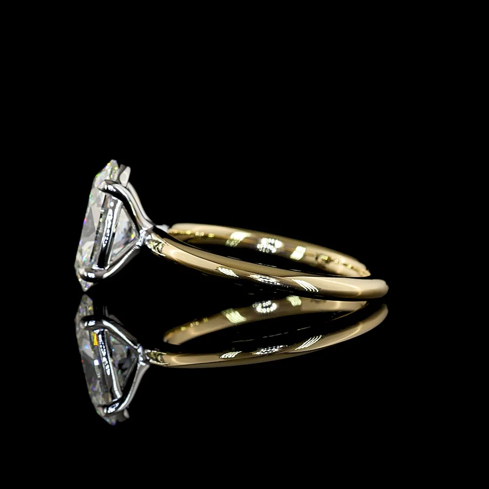 14K Two-Tone Gold Oval Cut Lab Diamond Solitaire Ring - 2.57 Carat E VS1 IGI Certified - Covaloro Fine Jewelry - Image 3