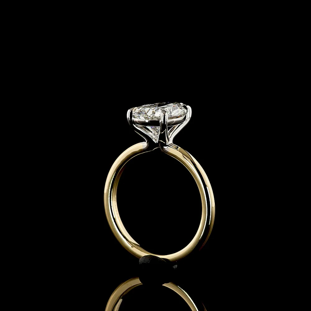 14K Two Tone Pear Shape Solitaire Ring with 3.01 Carat E-F VS1 Lab Grown Diamond - IGI Certified - Covaloro Fine Jewelry - Image 3