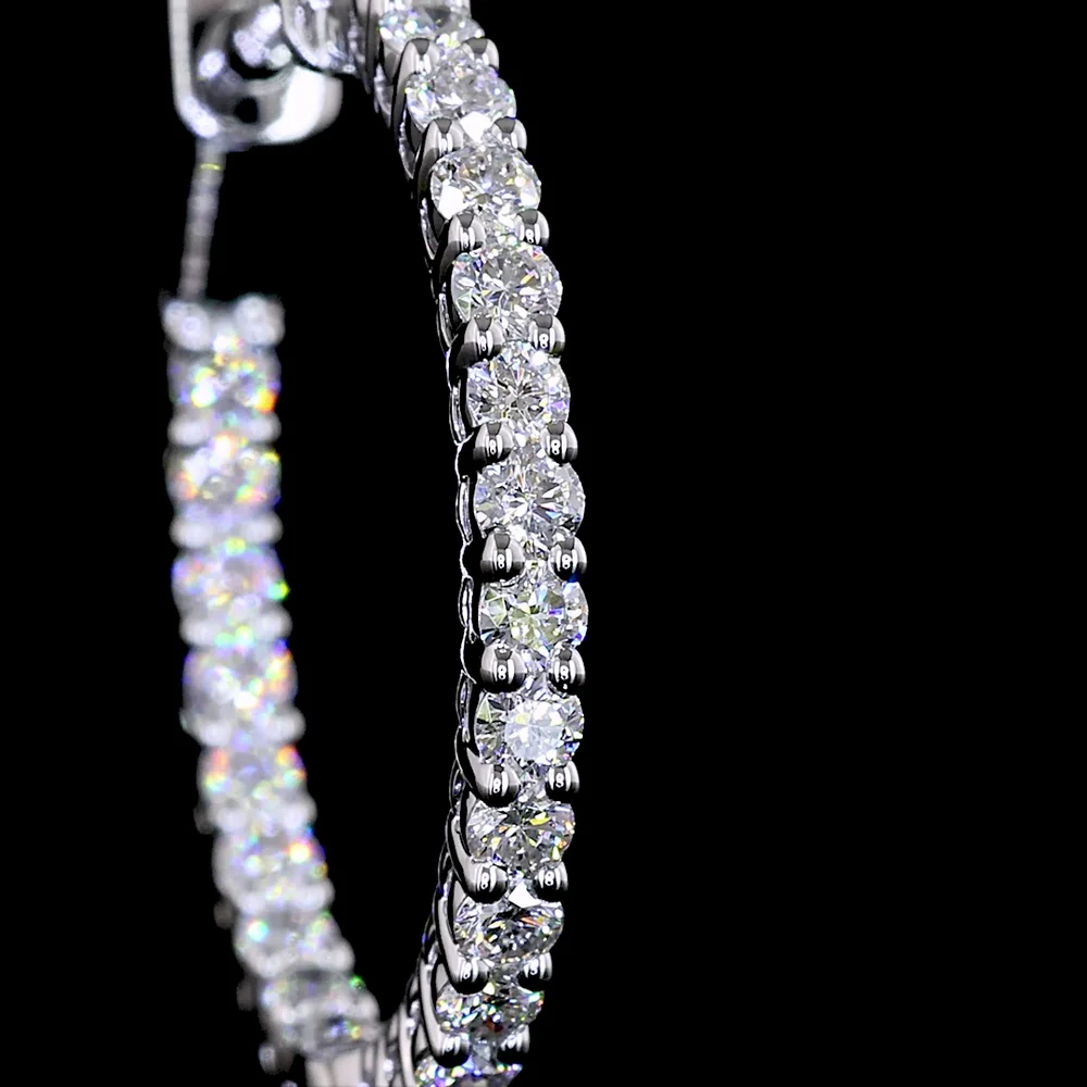14K White Gold 1.03 Carat Medium Hoop Earrings with Prong-Set Round Brilliant Lab Diamonds - E-F VS2 Quality - Covaloro Fine Jewelry - Image 2