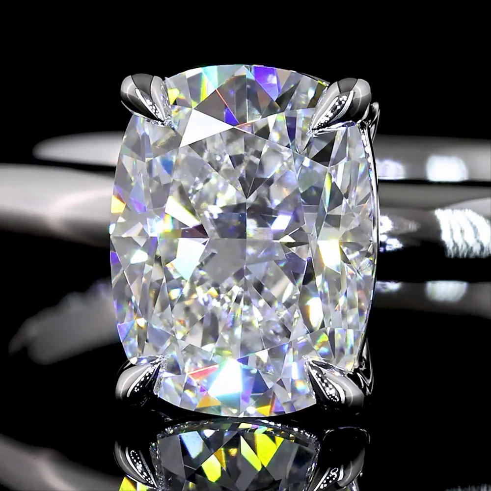14K White Gold 1.5 Carat Cushion Modified Cut Solitaire Ring with D VS2 Lab Diamond - IGI Certified - Covaloro Fine Jewelry - Image 2