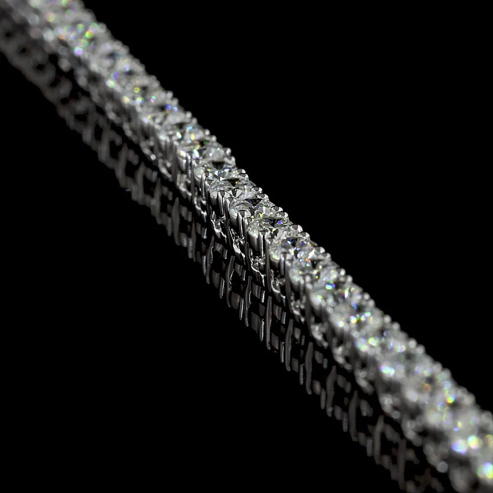 14K White Gold 157-Stone Round Brilliant Cut Diamond Tennis Necklace - 6.96 Carat Total Weight, E-F Color, VS+ Clarity - Covaloro Fine Jewelry - Image 3