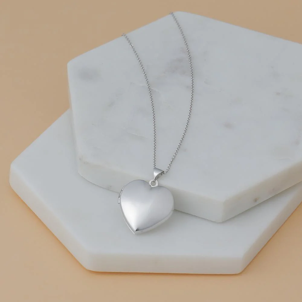 14K White Gold 18" Diamond-Cut Cable Chain Necklace with Lobster Clasp by Oro Pregiato - Image 6