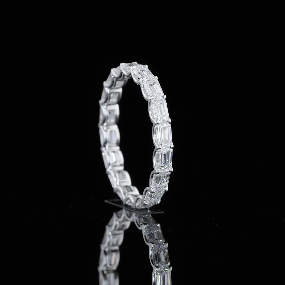14K White Gold 2.01 Carats Eternity Band with East-West Set Emerald Cut Lab Diamonds - E-F VVS2 - U-Prong Setting - Covaloro Fine Jewelry - Image 3