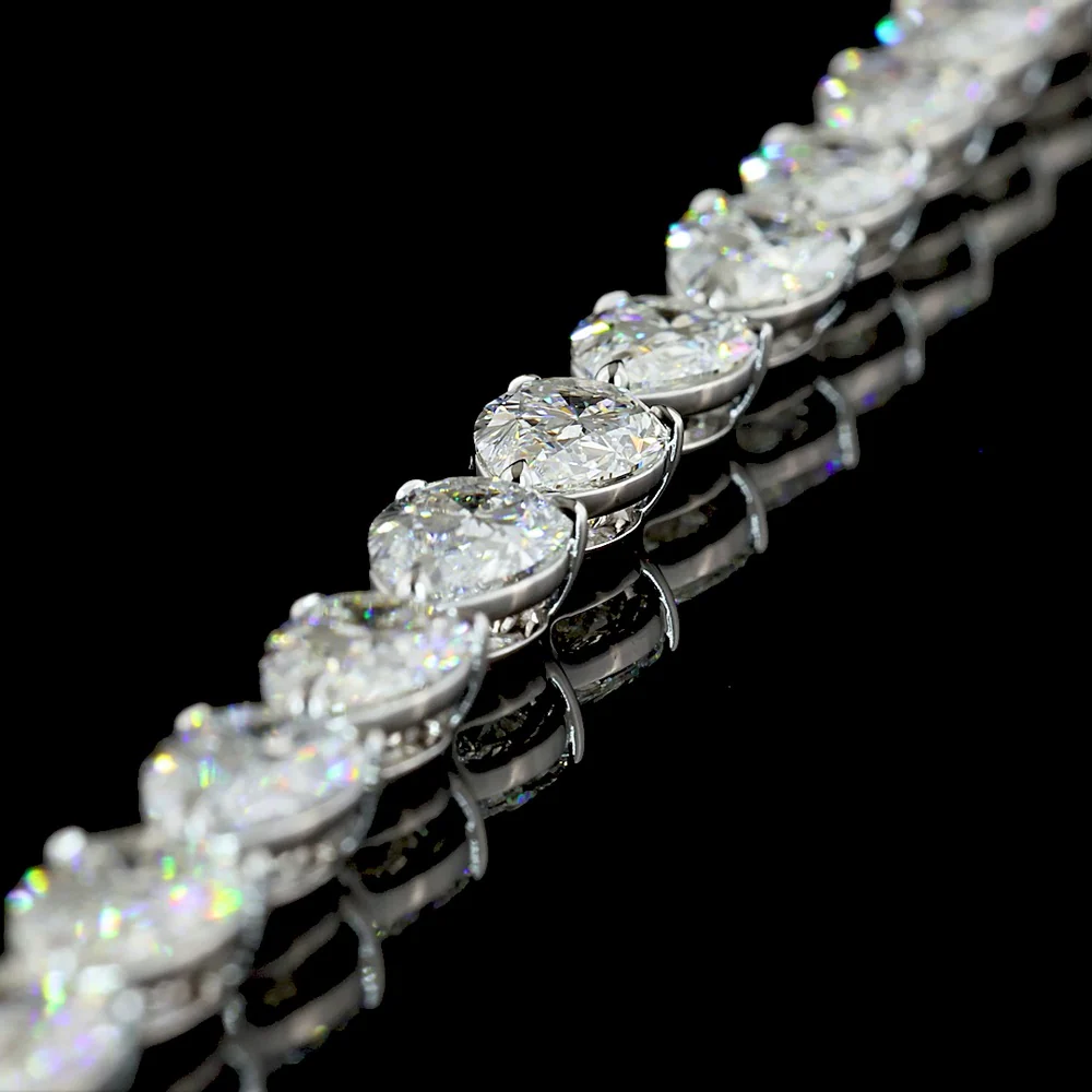 14K White Gold 38.67 Carat Pear Shape Diamond Lariat Necklace with North-South Prong Set Lab Diamonds - E-F VS1 - Covaloro Fine Jewelry - Image 4