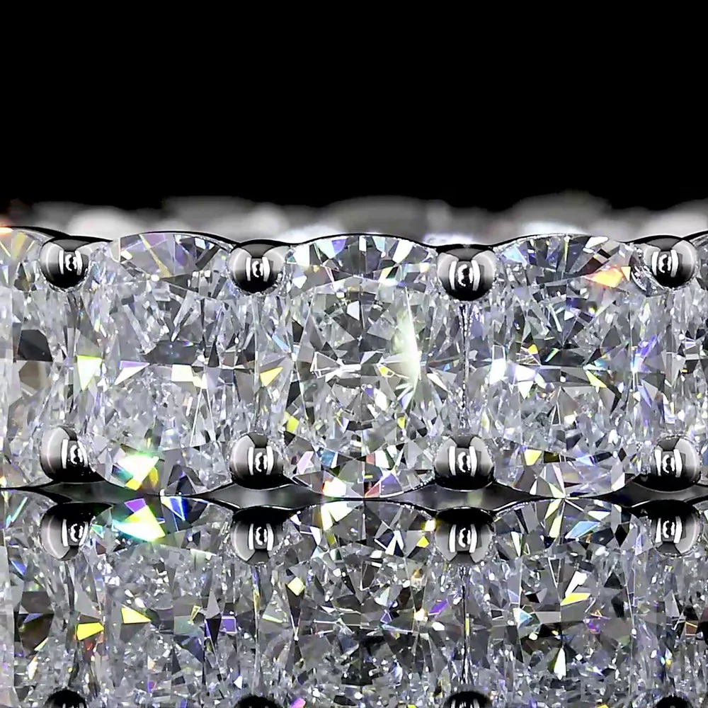 14K White Gold 4.01 Carat Total Weight Eternity Band with 19 Cushion Brilliant Cut Lab Diamonds in Prong Setting - E-F Color VS Clarity - Covaloro Fine Jewelry - Image 2
