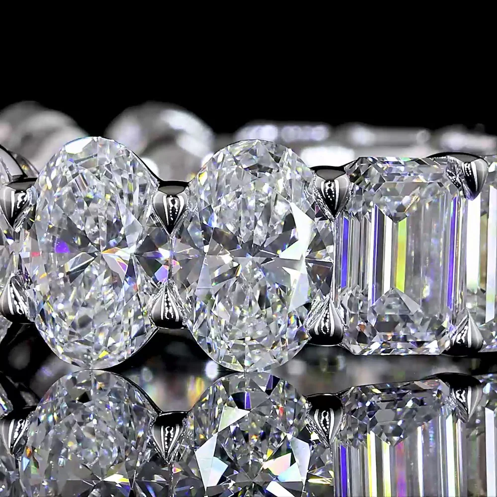 14K White Gold Alternating Oval and Emerald Cut Lab Diamond Eternity Band - 8.55 Carat Total Weight, E-F VS Quality - Covaloro Fine Jewelry - Image 2
