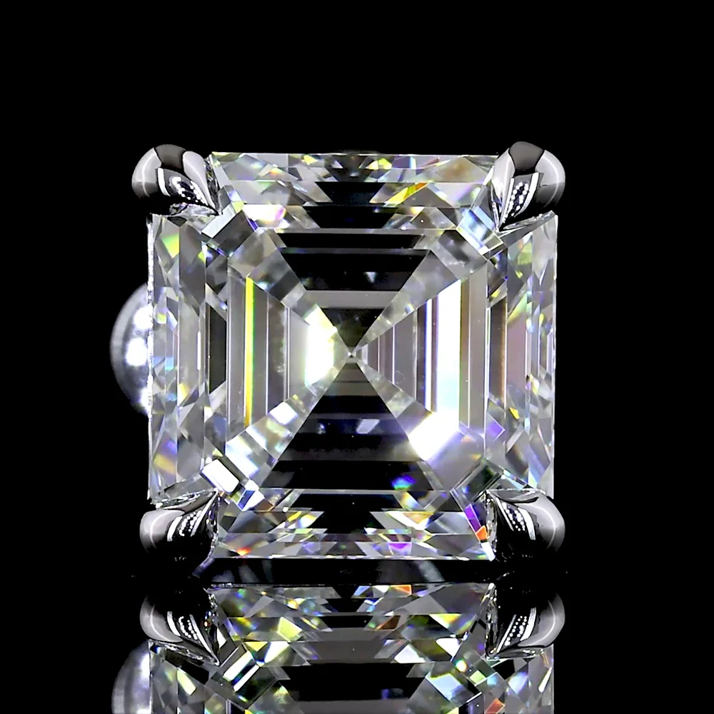 14K White Gold Asscher Cut Lab Diamond Stud Earrings - 4.18 Carat Total Weight, E-F Color VS1 Clarity, IGI Certified - Covaloro Fine Jewelry - Image 3