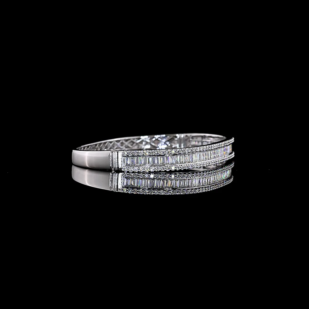 14K White Gold Bangle Bracelet with Baguette and Round Lab Diamonds - 4.19 Carat Total Weight, E/VS1 Quality - Covaloro Fine Jewelry - Image 3