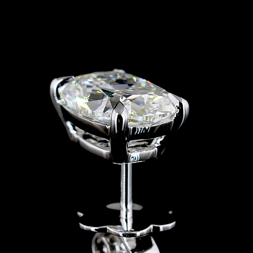 14K White Gold Cushion Brilliant Lab Diamond Stud Earrings - 4.23 Carat Total Weight, G-H Color VVS2 Clarity - Covaloro Fine Jewelry - Image 4