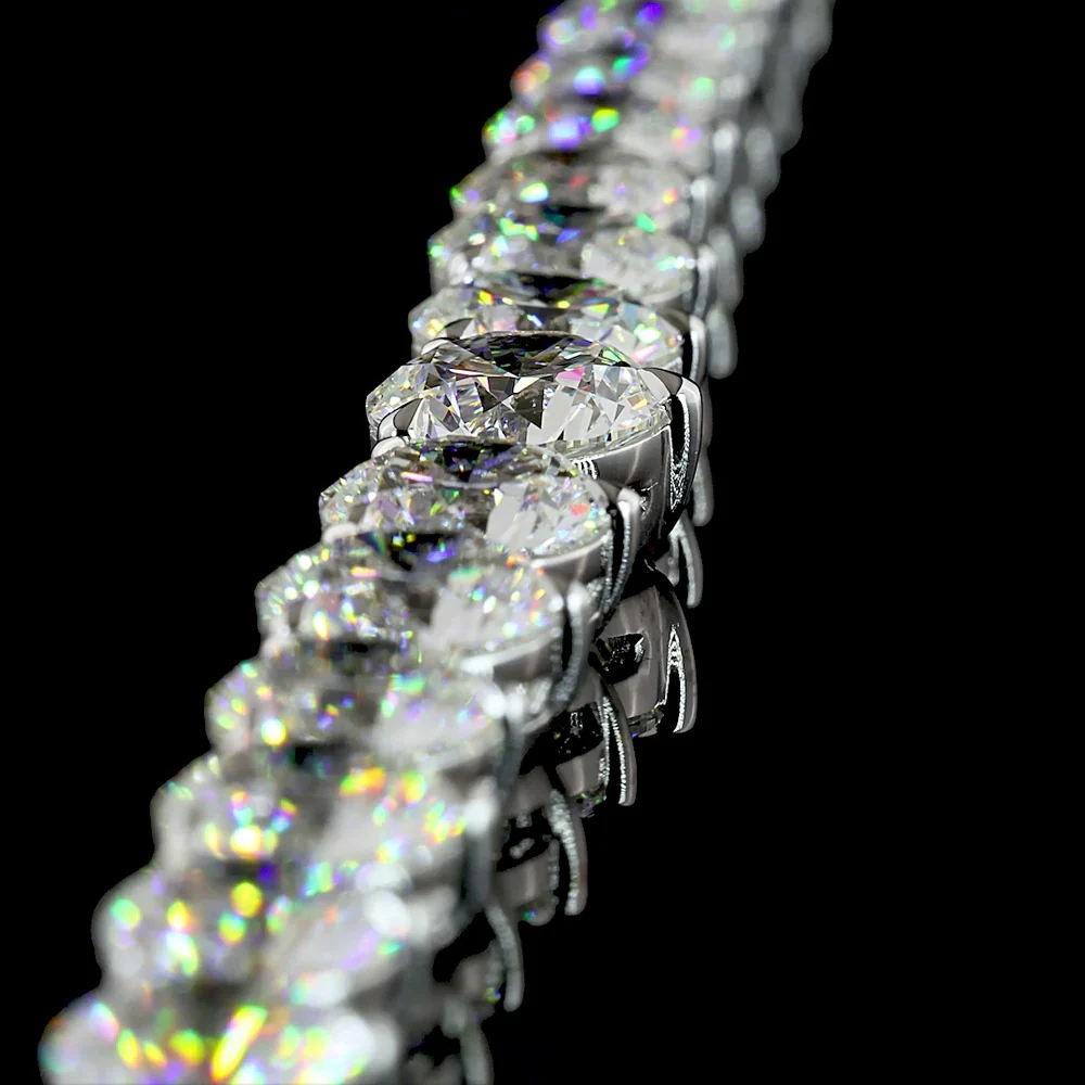 14K White Gold Graduated Riviera Necklace with 88 Round Brilliant Cut Lab Diamonds - 40.29 Carat Total Diamond Weight, E-F VS1 Clarity - Covaloro Fine Jewelry - Image 4