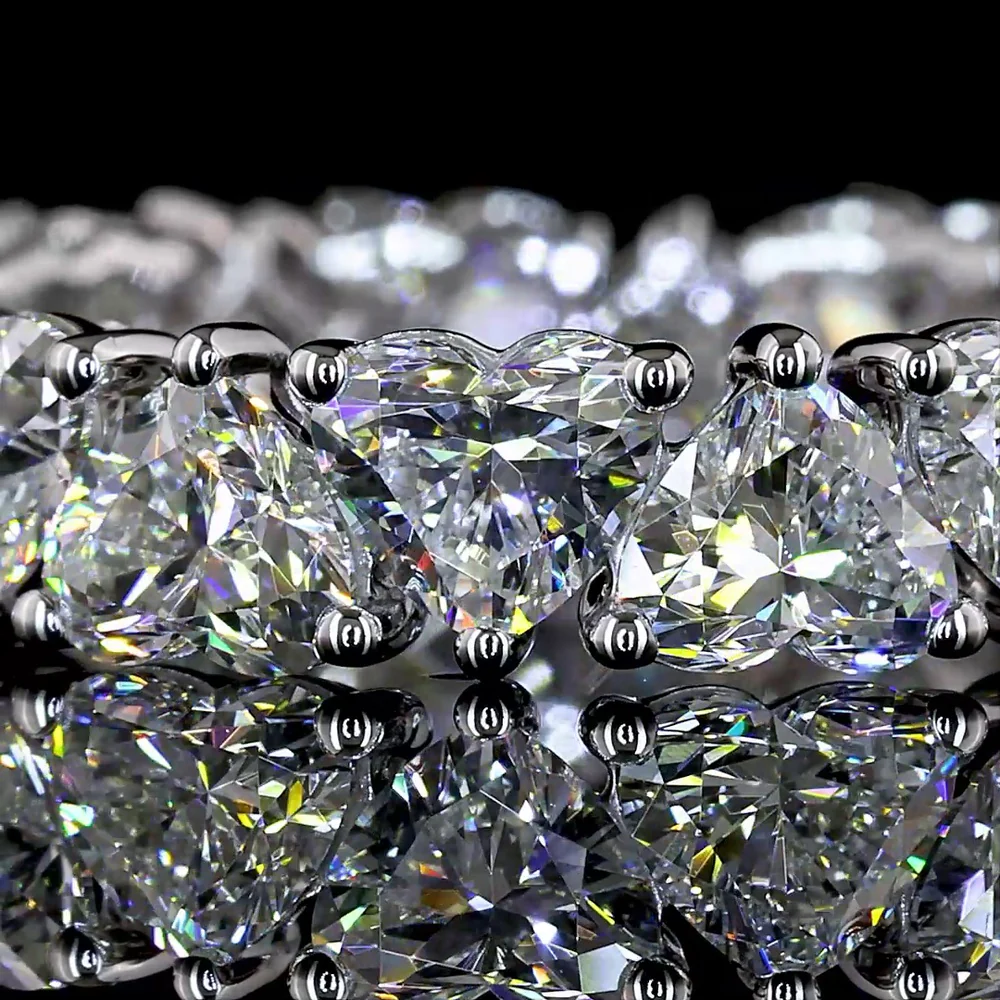 14K White Gold Heart Shape Eternity Band with North-South Prong Set Lab Diamonds - 4.19 Carat Total Weight, E-F Color, VS Clarity - Covaloro Fine Jewelry - Image 2