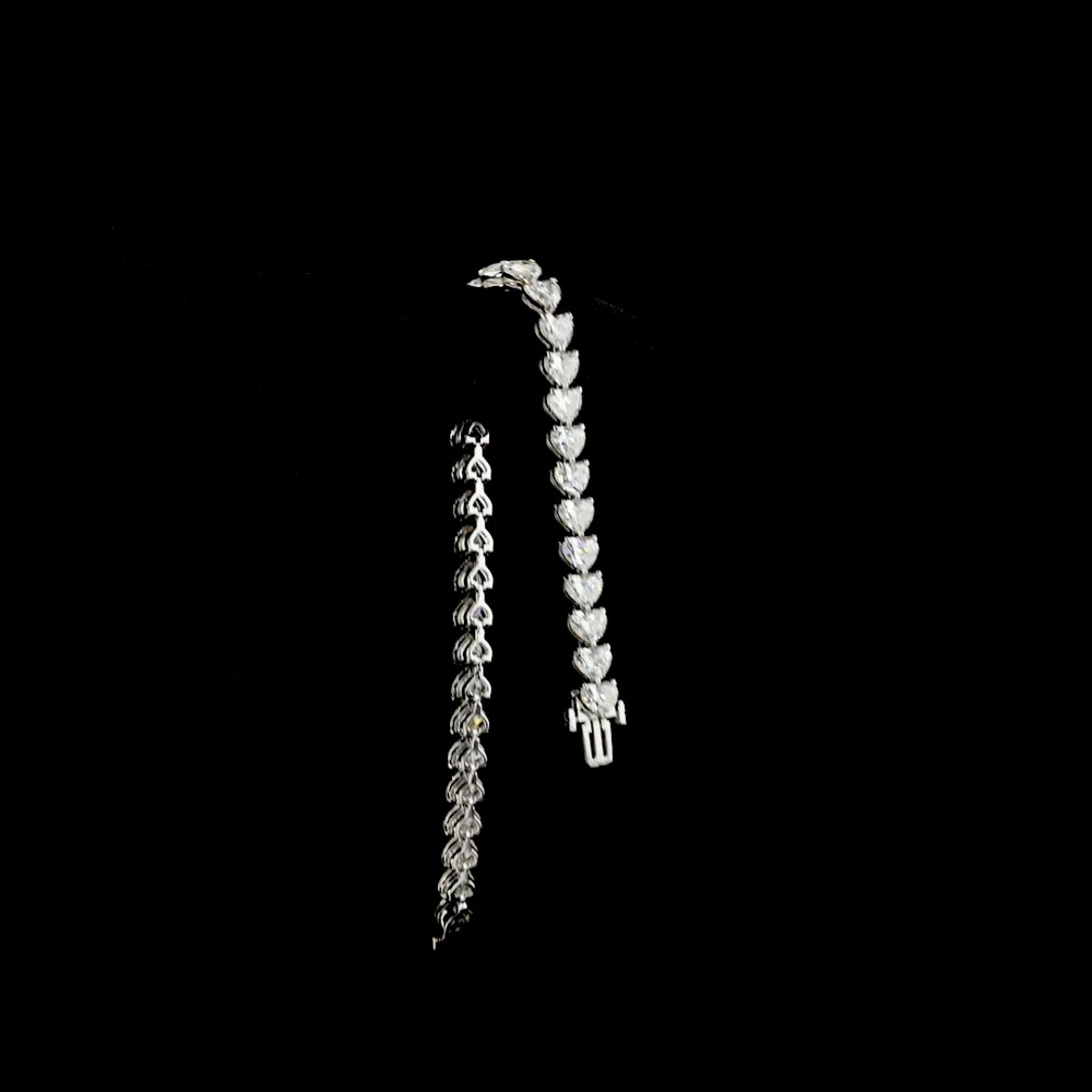 14K White Gold Heart Shaped Diamond Tennis Bracelet with East-West Setting - 16.05 Carat Total Weight Lab Grown Diamonds (E-F Color, VS2 Clarity) - Covaloro Fine Jewelry - Image 3