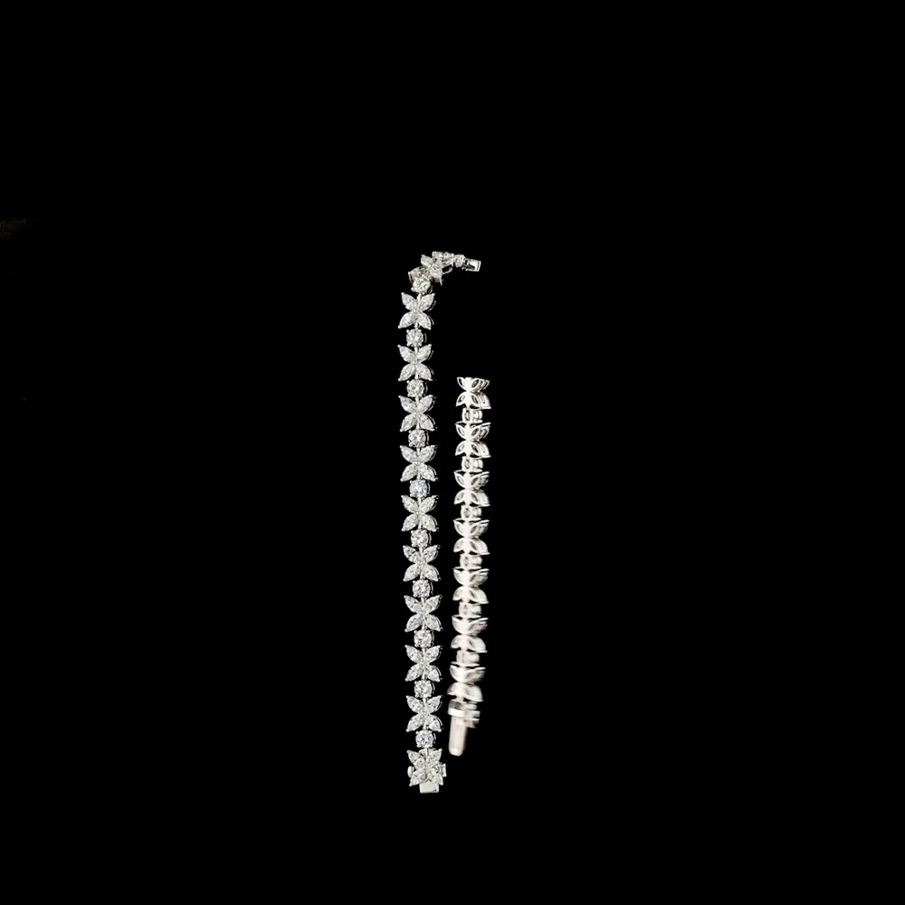 14K White Gold Inclined Special Bracelet with 105 Round Brilliant Cut Lab Diamonds - 6.95 Carats Total Diamond Weight - Covaloro Fine Jewelry - Image 3