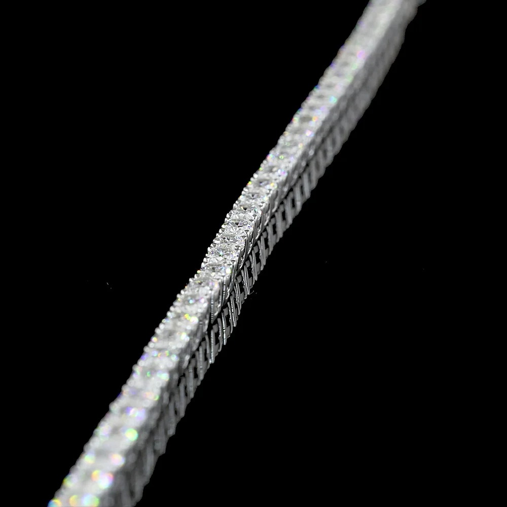 14K White Gold Lariat Necklace with 141 Oval Cut Lab Diamonds - 13.14 Carat Total Weight E-F VS Quality - Covaloro Fine Jewelry - Image 4