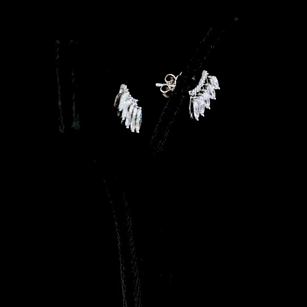 14K White Gold Marquise Cut Lab Diamond Crawler Earrings - 1.32 Carat Total Weight with E-F VS Clarity - Covaloro Fine Jewelry - Image 3