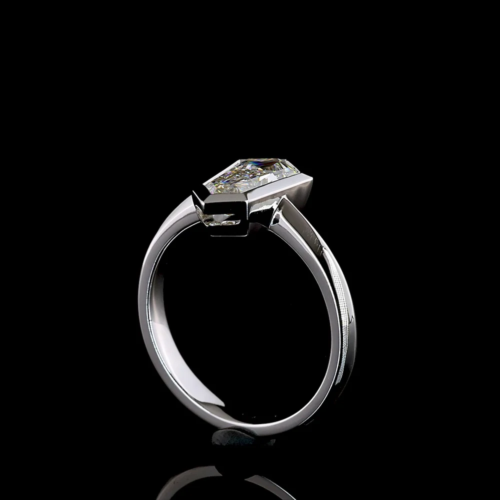 14K White Gold North-South Kite Cut Solitaire Ring with Bezel Set Lab Diamond - 1.66 Carat Total Weight E-F VS1 - Covaloro Fine Jewelry - Image 3