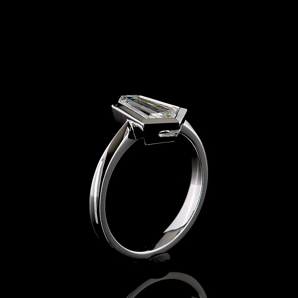 14K White Gold North-South Kite Cut Solitaire Ring with Bezel Set Lab Diamond - 1.66 Carat Total Weight E-F VS1 - Covaloro Fine Jewelry - Image 4