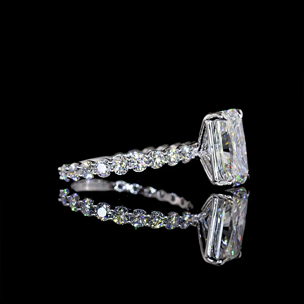 14K White Gold Oval Cut Lab Diamond Solitaire Ring - 1.51 Carat D VVS2 IGI Certified - Covaloro Fine Jewelry - Image 2
