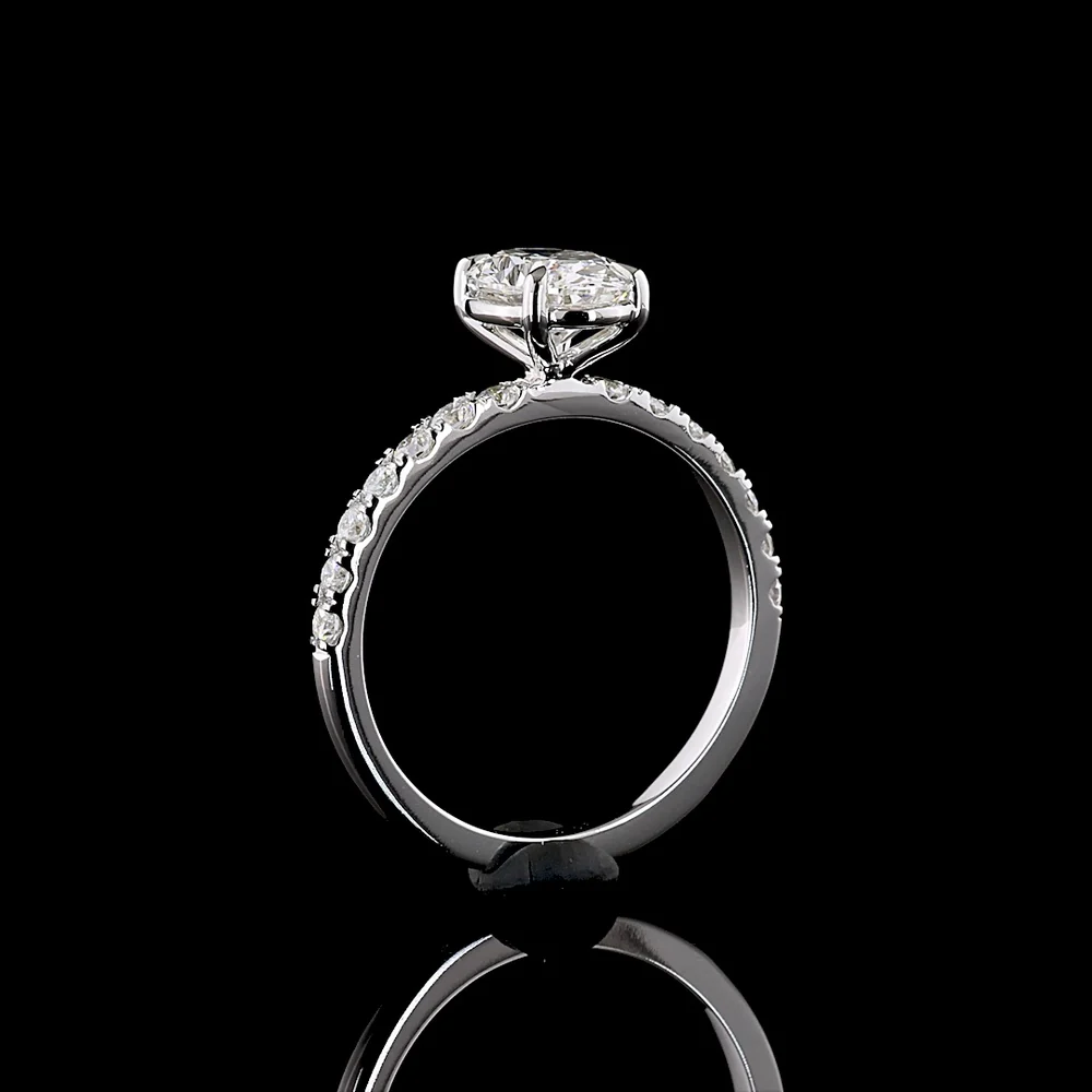 14K White Gold Oval Solitaire Diamond Shank Ring featuring 1.52 Carats D VVS2 Center and 0.45 Carats E VS1 Diamond Band Accents - 1.97 Total Carat Weight, IGI Certified - Covaloro Fine Jewelry - Image 4
