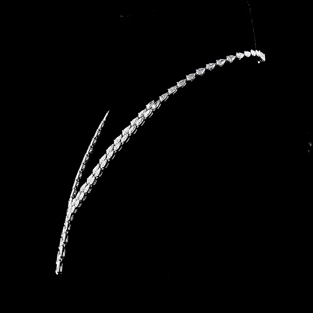 14K White Gold Pear Shape Lariat Necklace with Graduated Lab Diamonds - 31.72 Carat Total Weight, E-F VS1 Clarity - Covaloro Fine Jewelry - Image 3