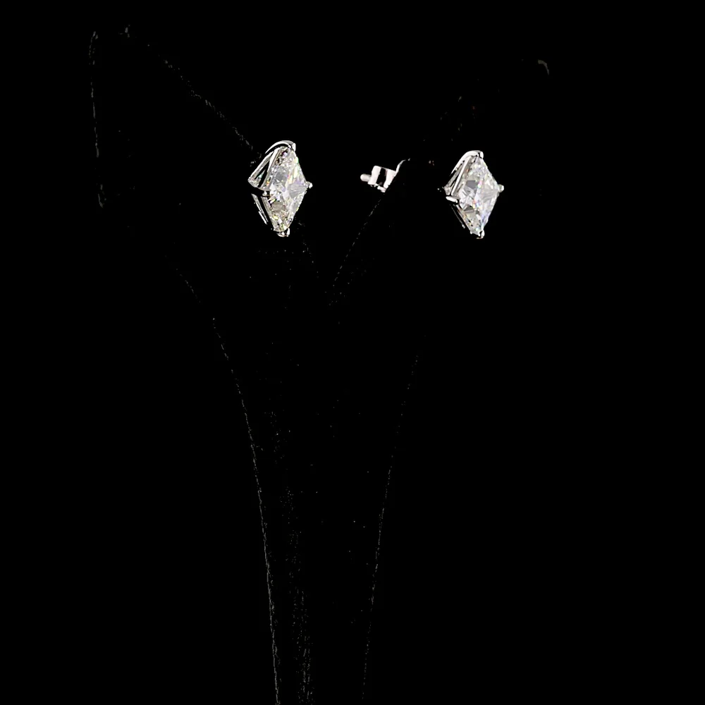 14K White Gold Princess Cut Lab Diamond Stud Earrings - 4.21 Carat Total Weight, E-F Color, VS1 Clarity - Covaloro Fine Jewelry - Image 3