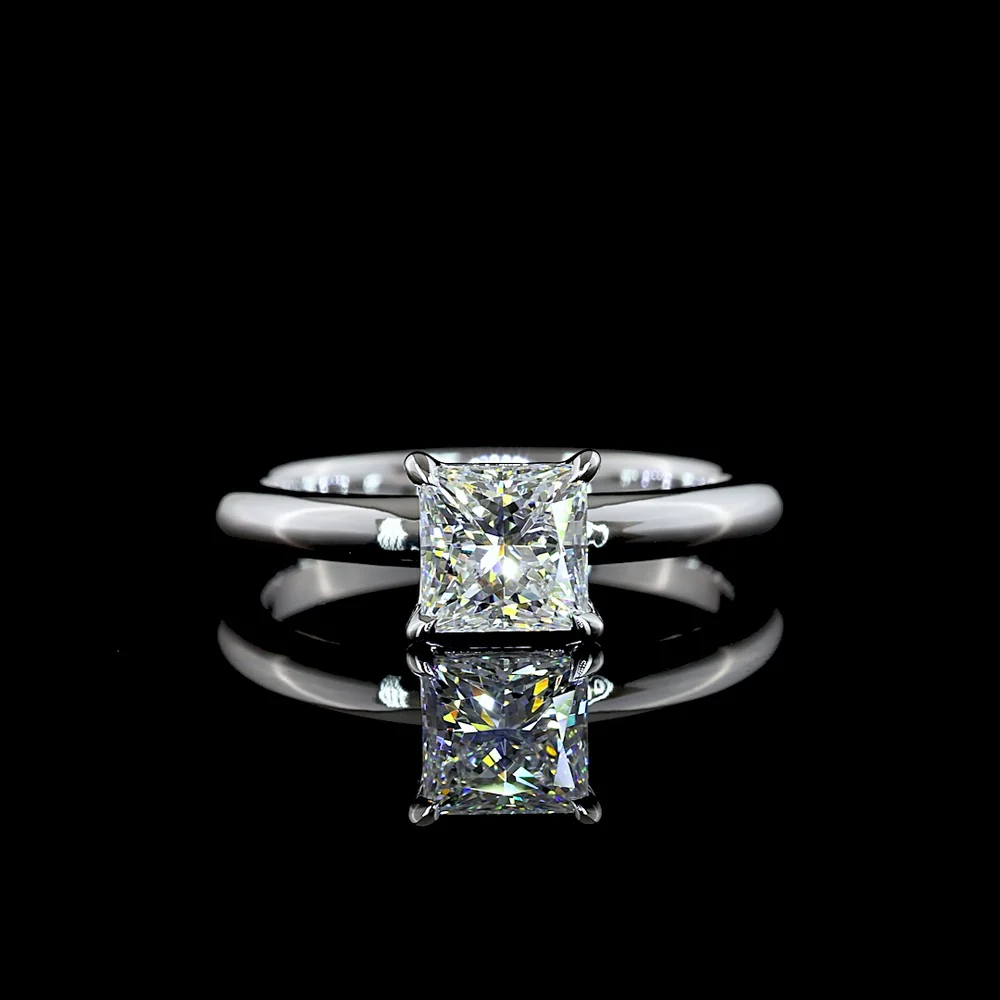 14K White Gold Princess Cut Solitaire Ring with 1.02 Carat Lab Diamond (E-F Color, VVS2 Clarity) - IGI Certified - Covaloro Fine Jewelry