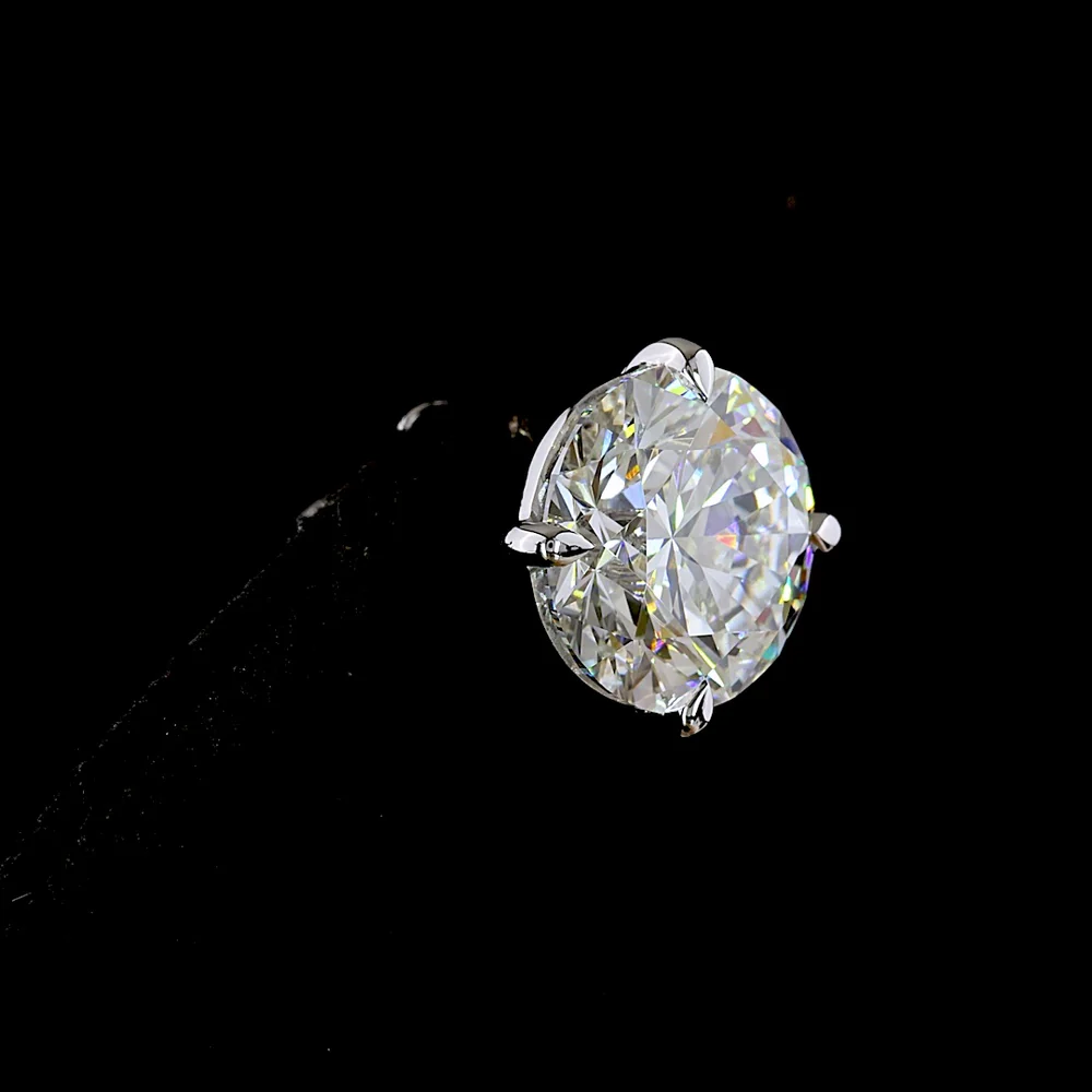 14K White Gold Round Brilliant Cut Lab Diamond Stud Earrings - 2.48 Carat Total Weight (E-F Color, VS1 Clarity, Four Prong Setting) - Covaloro Fine Jewelry - Image 4