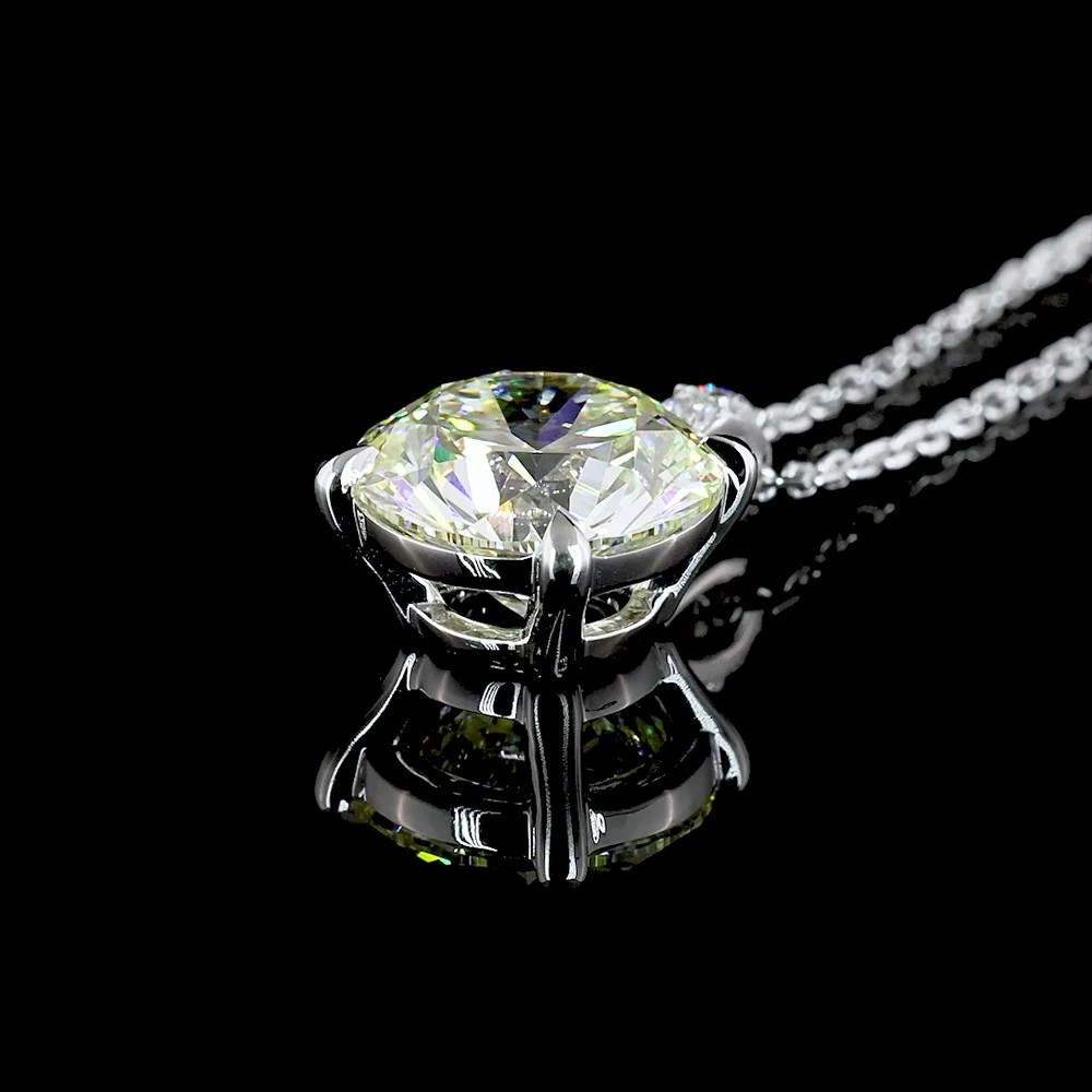 14K White Gold Round Pendant with 2.76 Carat Brilliant Cut Lab Diamond and Accent Stones - IGI Certified - Covaloro Fine Jewelry - Image 4