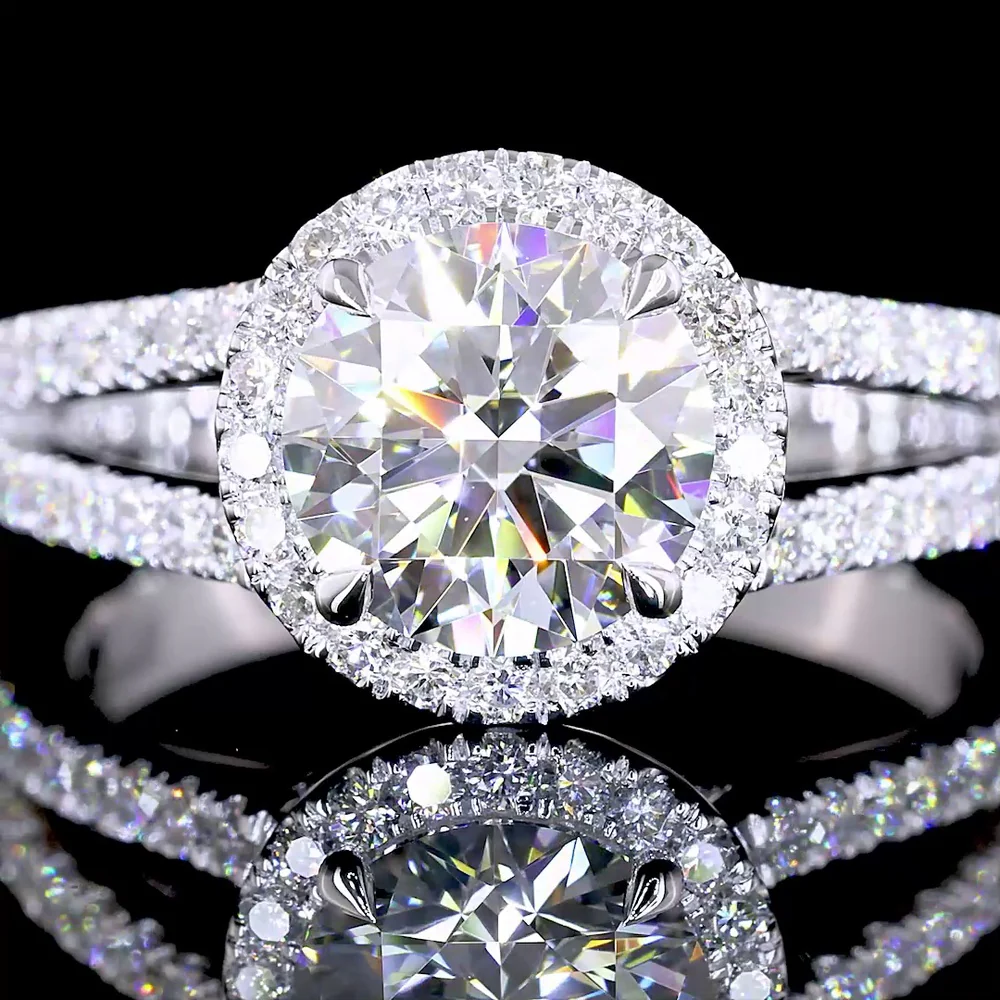14K White Gold Split Shank Ring with 1.03 Carat Round Brilliant Cut Lab Diamond and Halo Setting - 1.42 Carat Total Diamond Weight - Covaloro Fine Jewelry - Image 3
