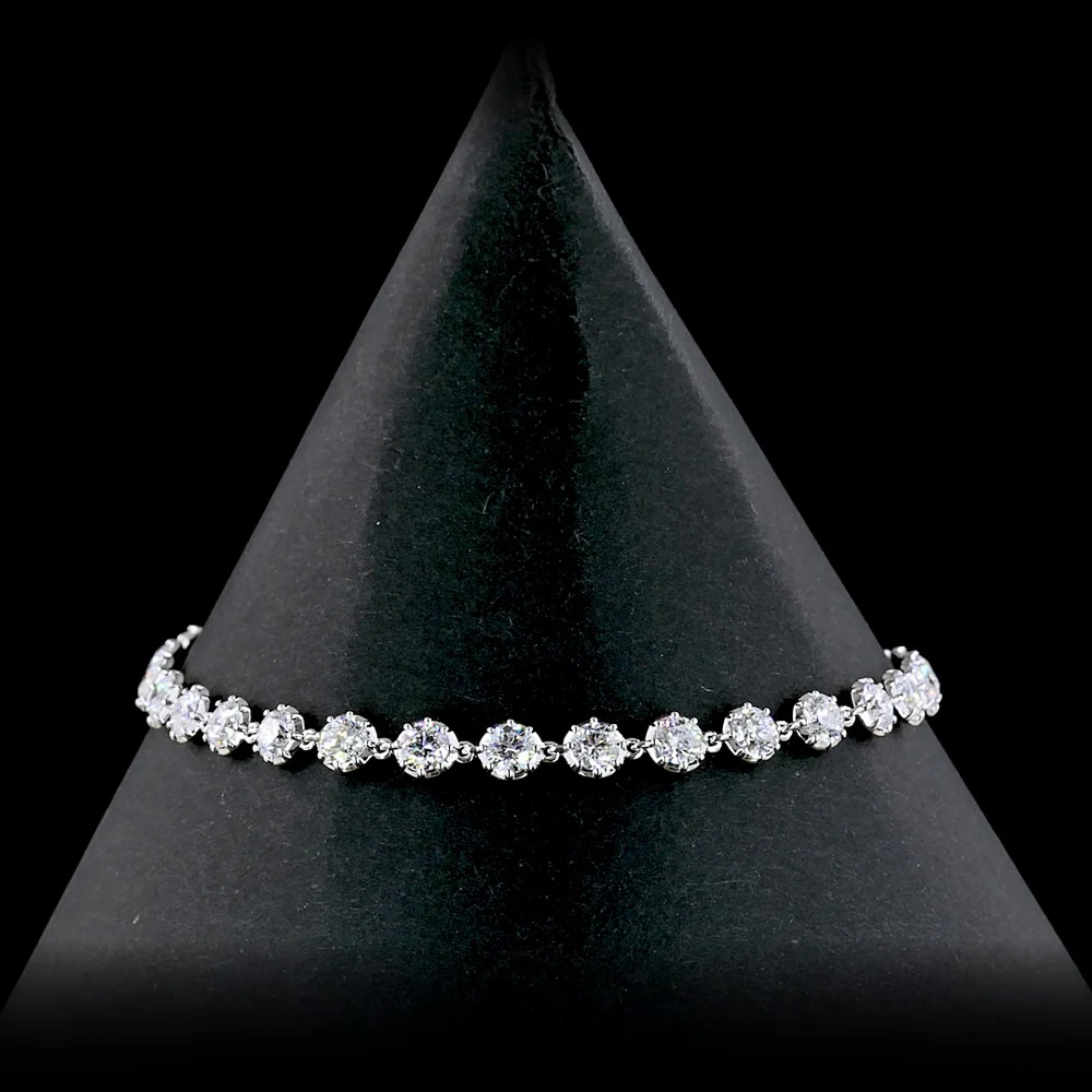 14K White Gold Station Bracelet with 29 Round Brilliant Cut Lab Diamonds - 4.30 Carat Total Diamond Weight, E-F Color VS Clarity - Covaloro Fine Jewelry