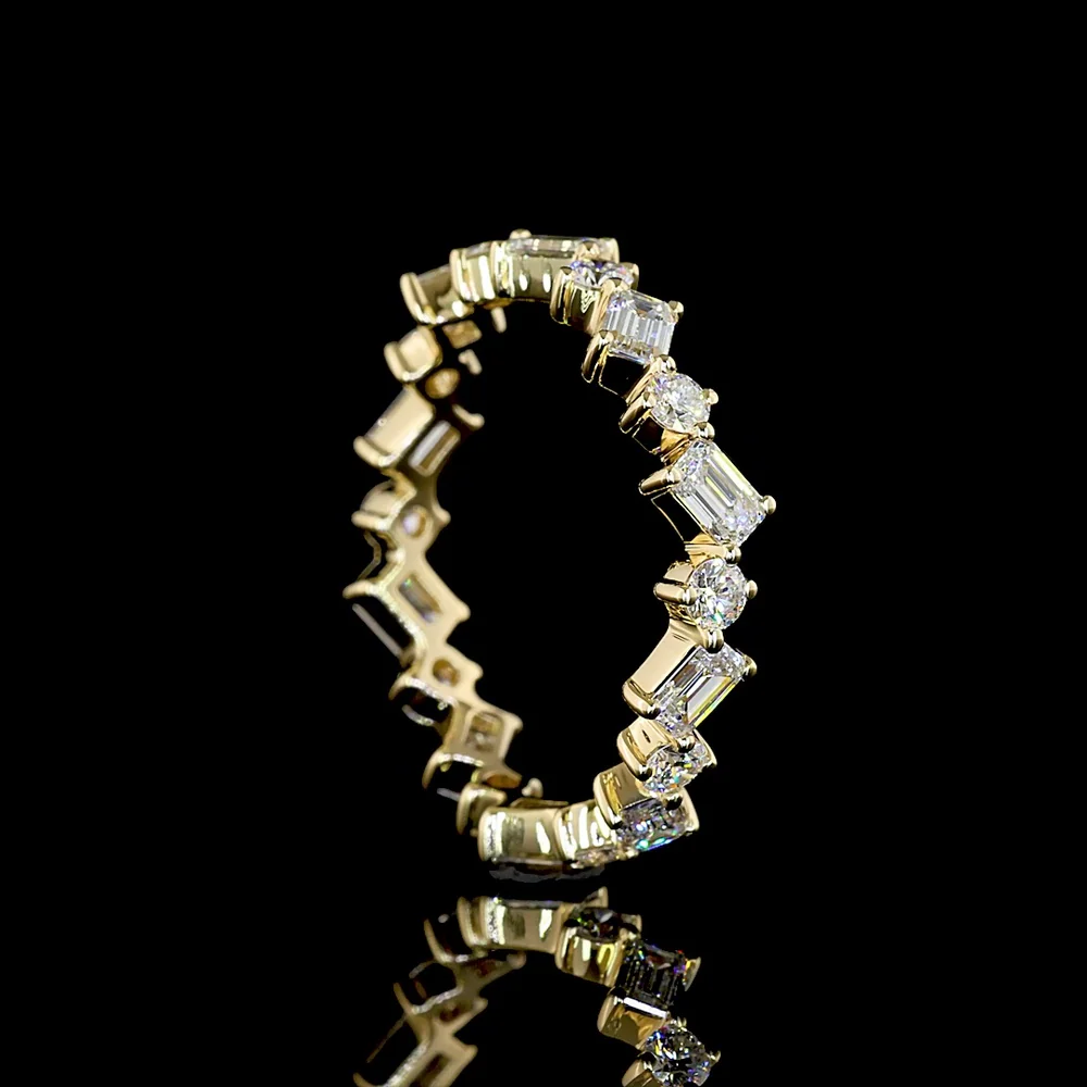14K Yellow Gold 1.29 Carat Alternating Emerald Cut and Brilliant Cut Lab Diamond Eternity Band with Inclined Prong Setting - Covaloro Fine Jewelry - Image 3