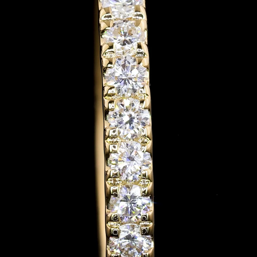 14K Yellow Gold 2.65 Carat Total Weight Radiant Cut Lab Diamond Ring with D VS1 Center Stone and Pave Brilliant Cut Band Details - GIA Certified - Covaloro Fine Jewelry - Image 4