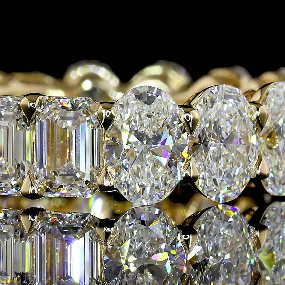 14K Yellow Gold 5.63 Carat Eternity Band with Alternating Oval and Emerald Cut Lab Grown Diamonds in Prong Setting - E-F Color, VS1 Clarity - Covaloro Fine Jewelry - Image 2