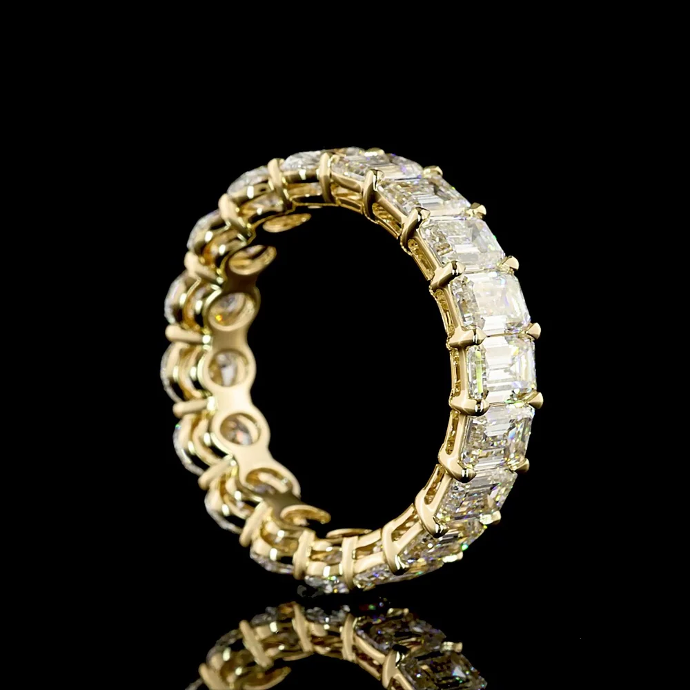 14K Yellow Gold 5.63 Carat Eternity Band with Alternating Oval and Emerald Cut Lab Grown Diamonds in Prong Setting - E-F Color, VS1 Clarity - Covaloro Fine Jewelry - Image 3