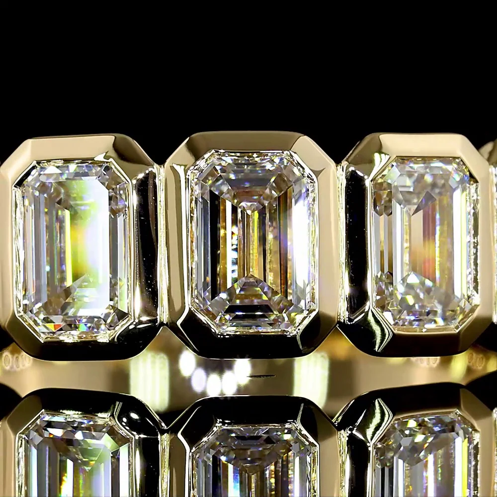 14K Yellow Gold 5-Stone Eternity Band with Bezel-Set Emerald Cut Lab Diamonds - 2.03 Carats Total Diamond Weight (10 Stones Total) - Covaloro Fine Jewelry - Image 2