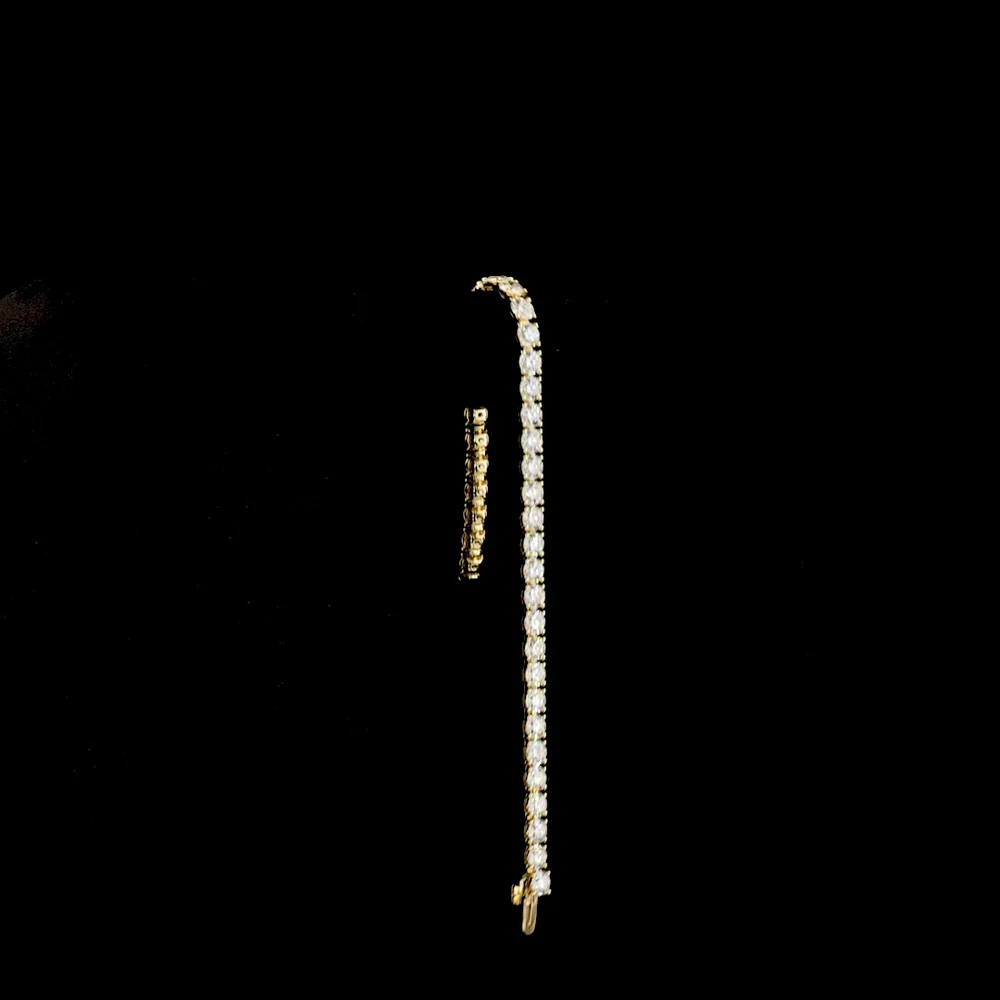 14K Yellow Gold 7.5-Inch Tennis Bracelet with 39 Prong-Set Round Lab Diamonds - 9.81 Carats Total Weight, E-F Color VS2 Clarity - Covaloro Fine Jewelry - Image 3
