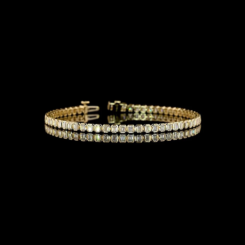 14K Yellow Gold 7.5" Tennis Bracelet with Bezel Set Emerald Cut Lab-Grown Diamonds - 2.95 Carat Total Weight - Covaloro Fine Jewelry