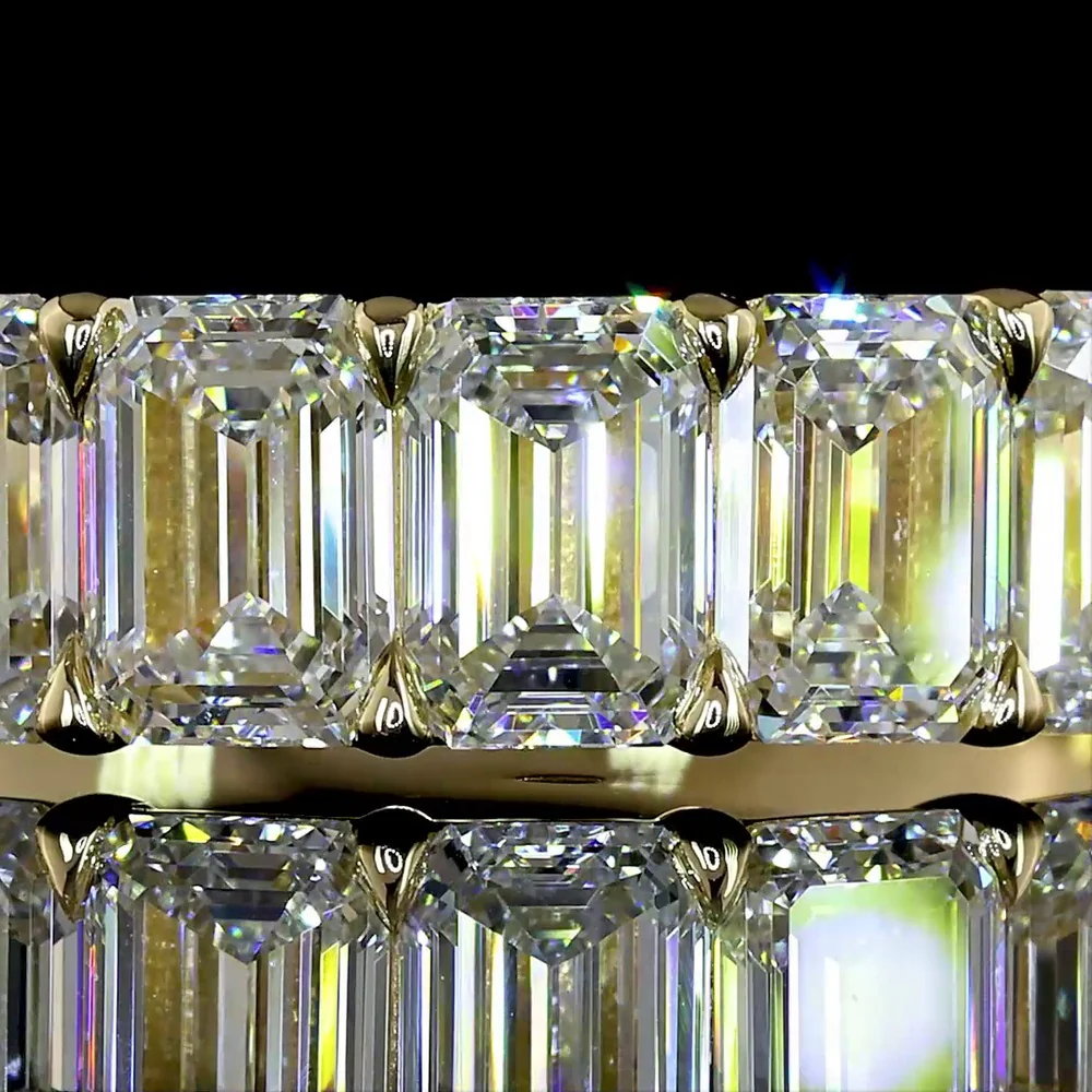14K Yellow Gold 7-Stone Emerald Cut Lab Diamond Eternity Band - 2.14 Carat Total Weight, E-F Color, VS1 Clarity - Covaloro Fine Jewelry - Image 2