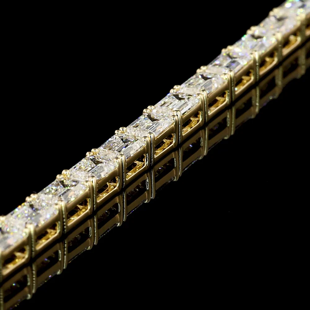 14K Yellow Gold 7" Tennis Bracelet with East-West Set Emerald Cut Lab Diamonds - 13.96 Carat Total Diamond Weight (E-F Color, VVS2 Clarity) - Covaloro Fine Jewelry - Image 4