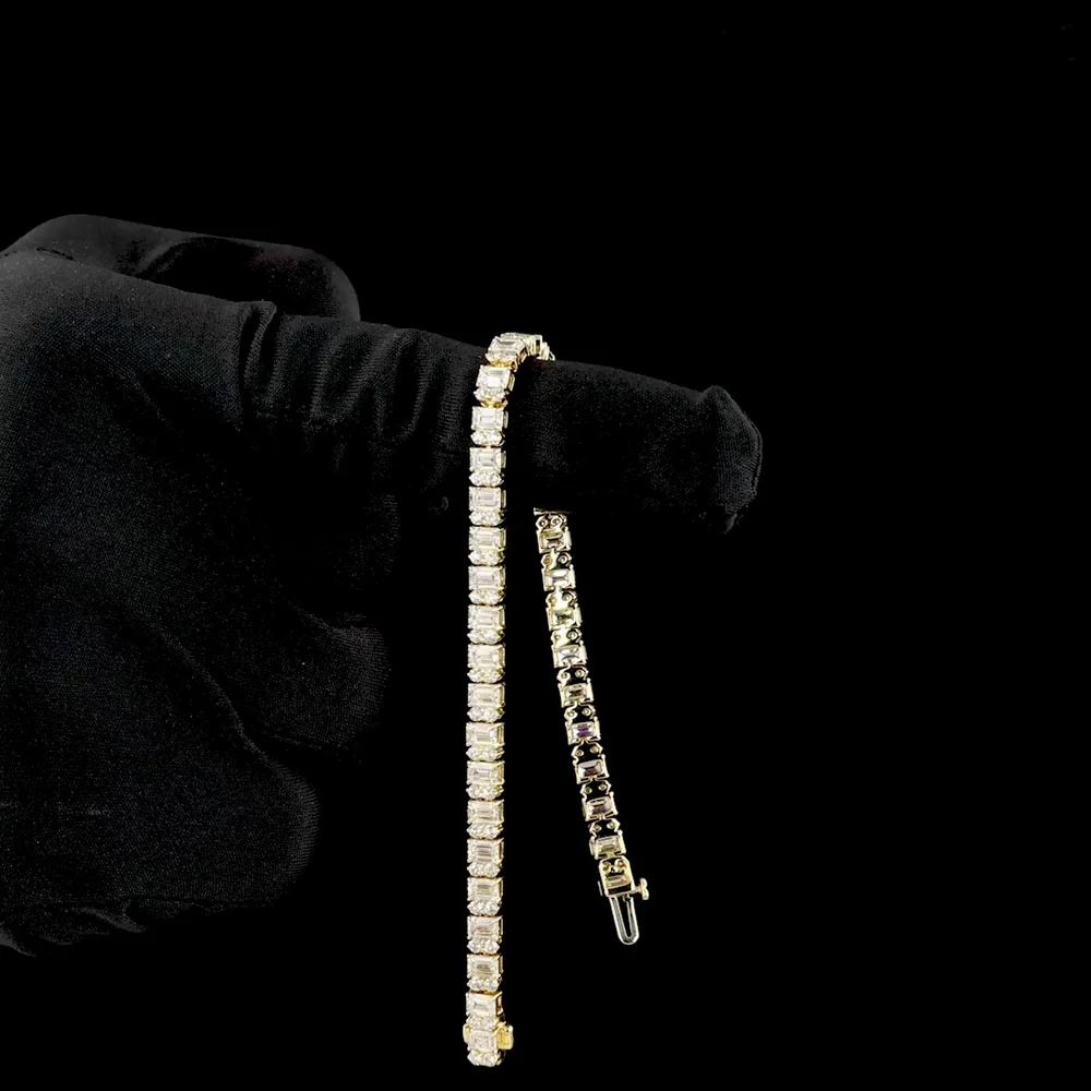 14K Yellow Gold 8.9 Carat Tennis Bracelet with Emerald Cut and Brilliant Round Lab Diamonds - E-F VS1 Clarity - 105 Stones Total - Covaloro Fine Jewelry - Image 3