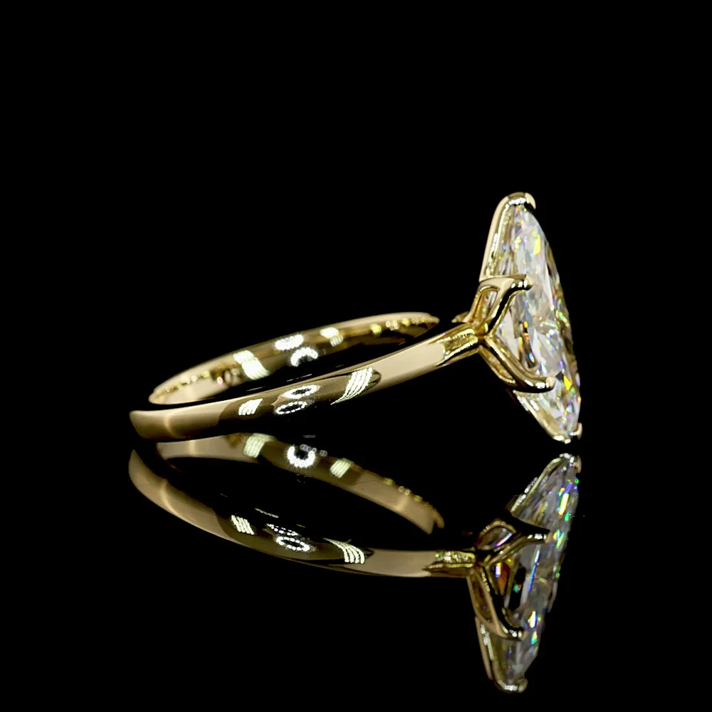 14K Yellow Gold Antique Marquise Solitaire Ring with 2.59 Carat Lab-Grown E-VVS2 Diamond - IGI Certified - Covaloro Fine Jewelry - Image 3