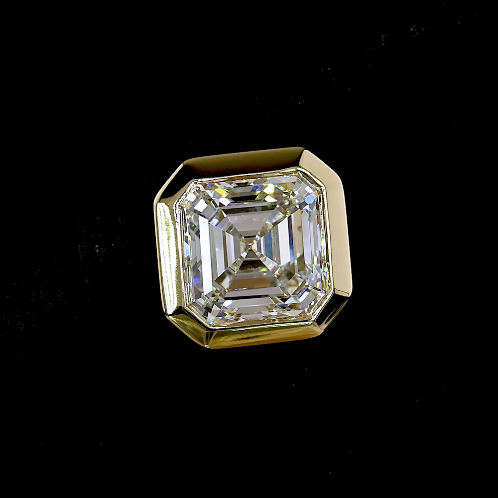 14K Yellow Gold Asscher Cut Lab Diamond Bezel Set Stud Earrings - 3.52 Carat Total Weight, E-F Color, VVS2 Clarity, IGI Certified - Covaloro Fine Jewelry - Image 2
