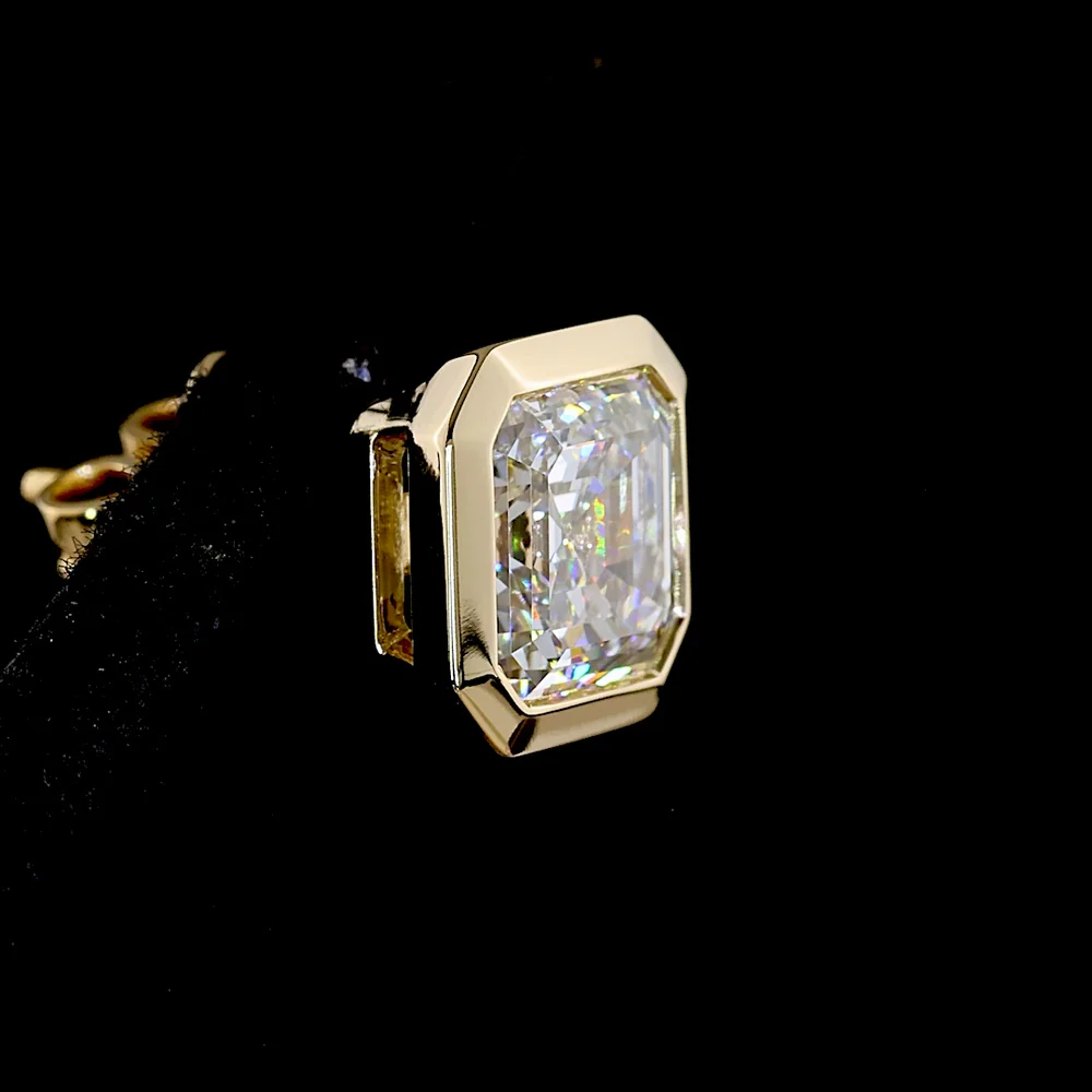 14K Yellow Gold Asscher Cut Lab Diamond Bezel Set Stud Earrings - 3.52 Carat Total Weight, E-F Color, VVS2 Clarity, IGI Certified - Covaloro Fine Jewelry - Image 4