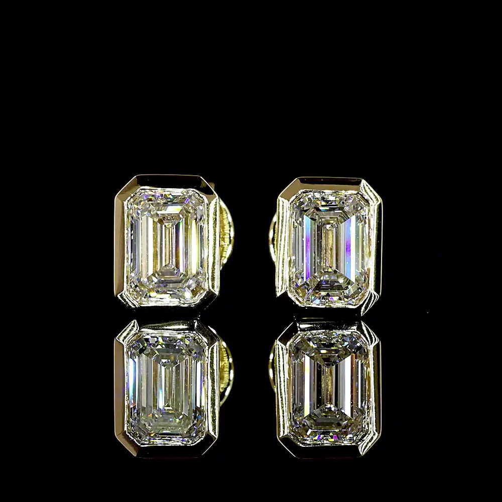 14K Yellow Gold Bezel Set Emerald Cut Lab Diamond Stud Earrings - 1.06 Carat Total Weight, D Color, VVS Clarity, IGI Certified - Covaloro Fine Jewelry