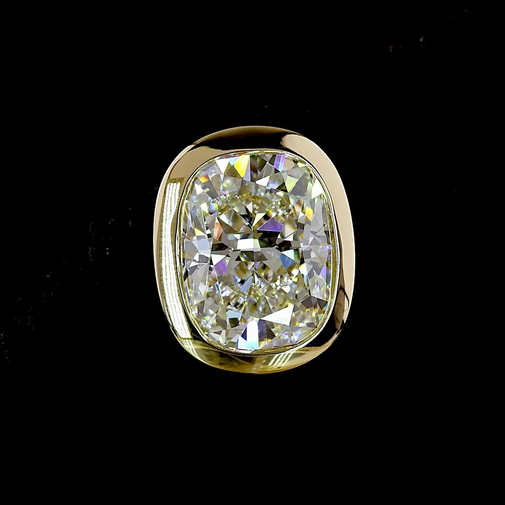 14K Yellow Gold Cushion Brilliant Cut Lab Diamond Stud Earrings - 4.76 Carat Total Weight, E-F Color VVS2 Clarity, Bezel Set - Covaloro Fine Jewelry - Image 2