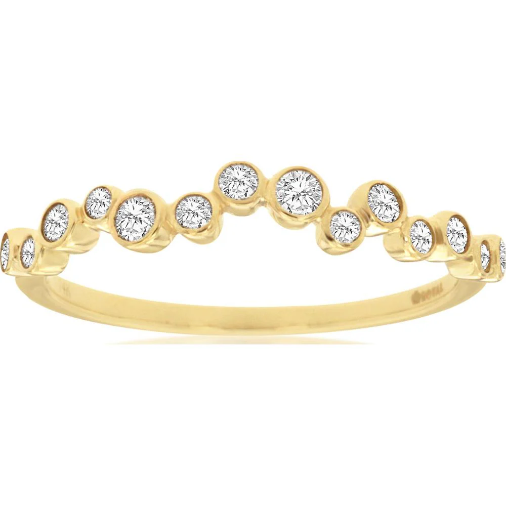 14K Yellow Gold Diamond Wedding Band with Graduated Bezel-Set Round Diamonds - 0.26 Carat Total Diamond Weight - Royal Jewelry